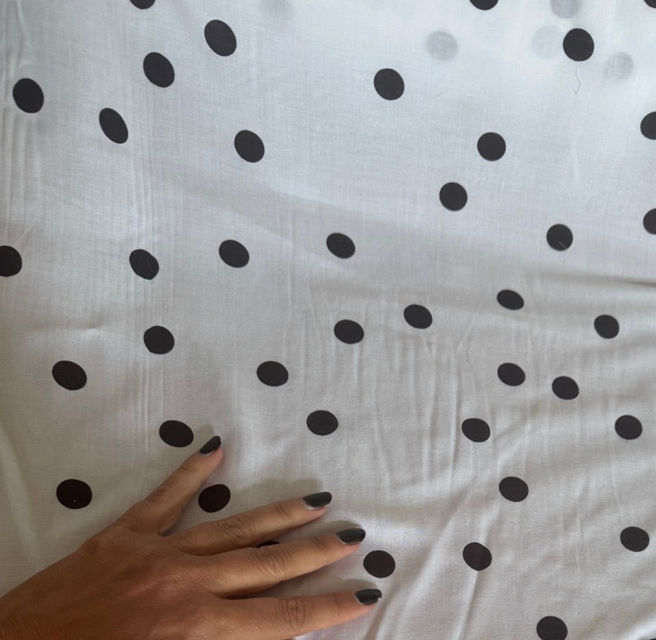 Vestido Midi Alizee lunares blanco/negro botones
